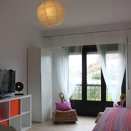 Apartmán Flat Between Lisbon & Cascais Carcavelos (Lisbon)