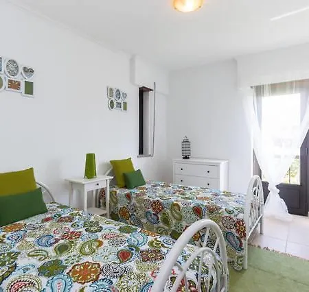 Flat Between Lisbon & Cascais * Carcavelos (Lisbon)